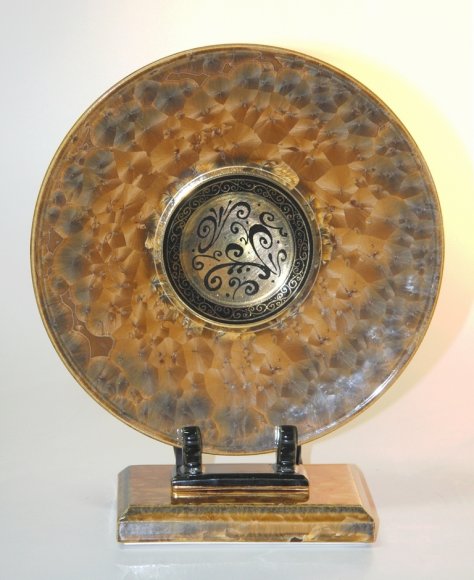Tortoiseshell Crystal Ceramic with Gold Lustrecentre and Pli